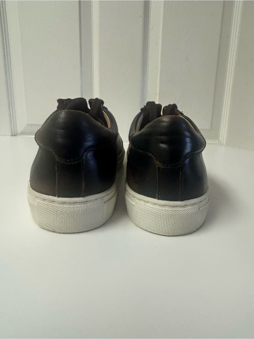 Suitsupply Brown Leather Low-Top Sneakers with White Soles - Picture 3 of 10
